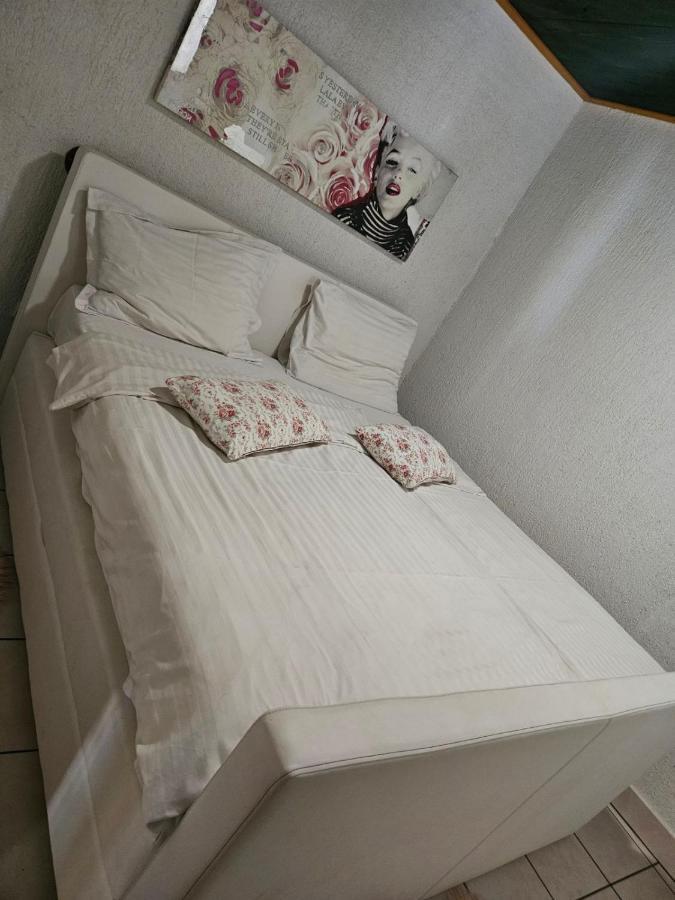 Apartmani Sanja Klenovica Εξωτερικό φωτογραφία